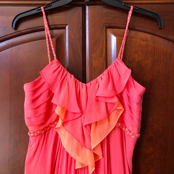 Diane Von Furstenberg Silk Dress. Size 4. - Picture 2 of 6